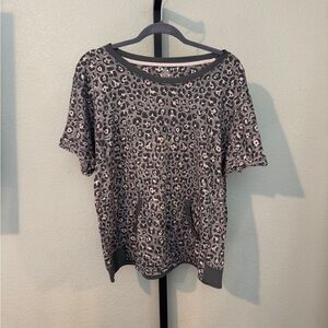 Secret Treasures Leopard Print Short Sleeve PJ Top and Joggers Set Gray and Pink